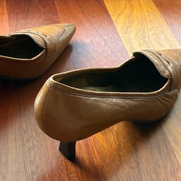 Unisa Brown Leather Mid-Height Kitten Heel - Picture 5 of 10